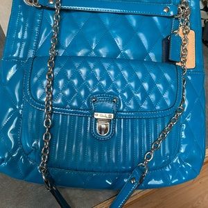 Coach bag with chain strap - bright blue